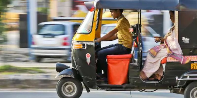 Pune : ऑटोरिक्षा मीटर पुनःप्रमाणीकरण न केलेल्या रिक्षा चालकांवर होणार कारवाई