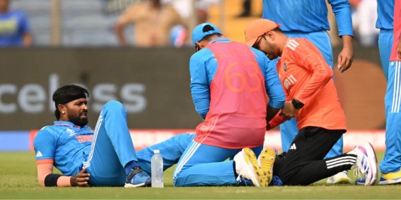 सेमी फायनलपूर्वी टीम इंडियाला जबर धक्का! हार्दिक पंड्या उर्वरित स्पर्धेतून बाहेर, 'या' खेळाडूला संधी