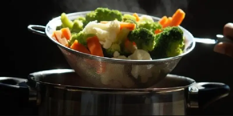 Healthy Boiled Food | या 5 भाज्या तळून किंवा भाजून नव्हे तर उकळून खाल्ल्याने आरोग्यास आश्चर्यकारक फायदे मिळतात