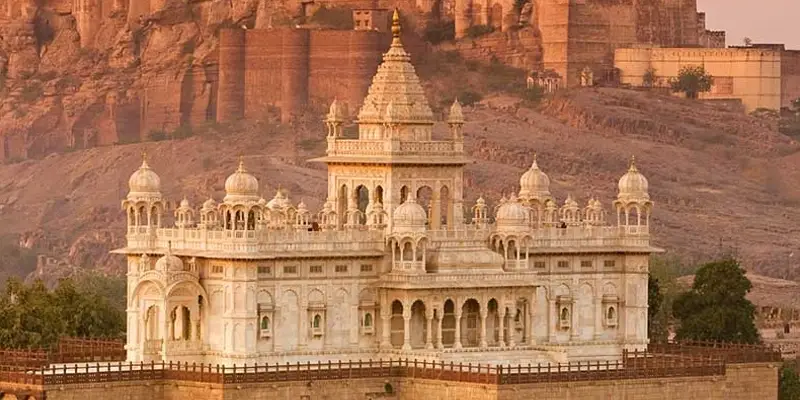 Rajasthan | आग्र्याचा ताजमहाल तर सर्वांनीच पाहिलाय, पण राजस्थानचा ताजमहाल पाहिला आहे का? येथे कसे जायचे जाणून घ्या