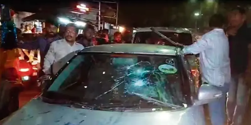 Nikhil Wagle Car Attack | निखिल वागळे, कार्यक्रमाच्या आयोजकांसह 200 ते 250 जणांवर गुन्हे दाखल