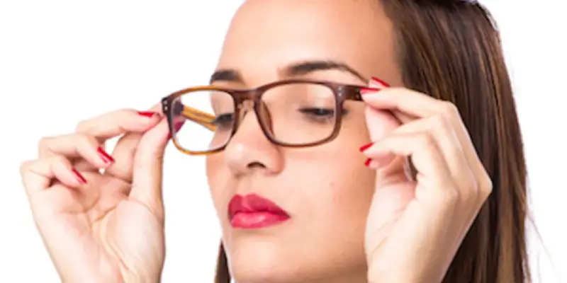 How To Increase Eyesight | दूरचं किंवा जवळचं कमी दिसतं?, बाबा रामदेव यांच्या उपायांनी चष्मा होईल दूर