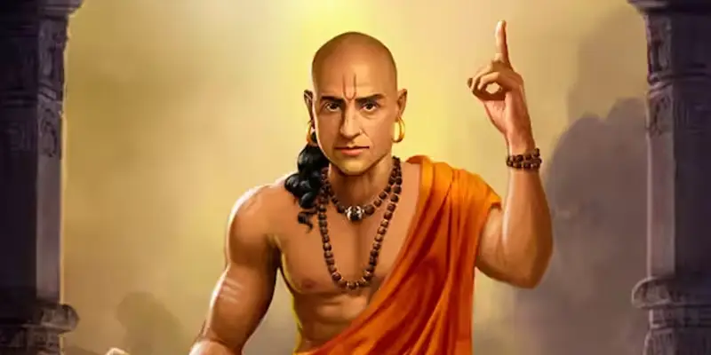 Chanakya Niti |आचार्य चाणक्यांनी 'या' व्यक्तीला म्हटले देवापेक्षाही महान