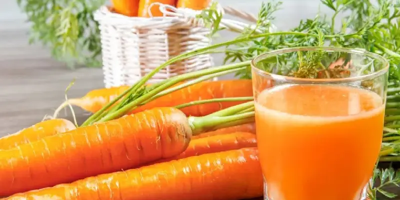 Carrot juice | उन्हामुळे कोमेजलेली त्वचा उजळेल, गाजराचा हा रस प्यायल्याने आरोग्य सुधारेल; पाहा रेसिपी