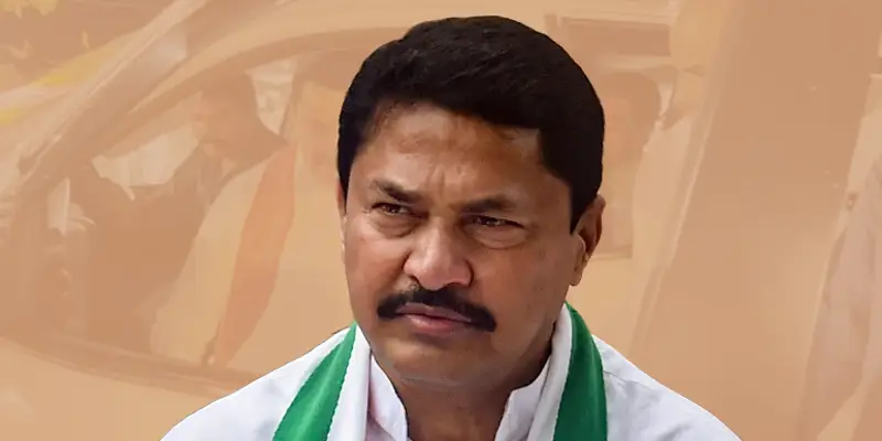 Nana Patole | 'कार्यकर्त्यांकडून पाय धुवून घ्यायला लागलात ...नाना जरा तरी लाज वाटू द्या'