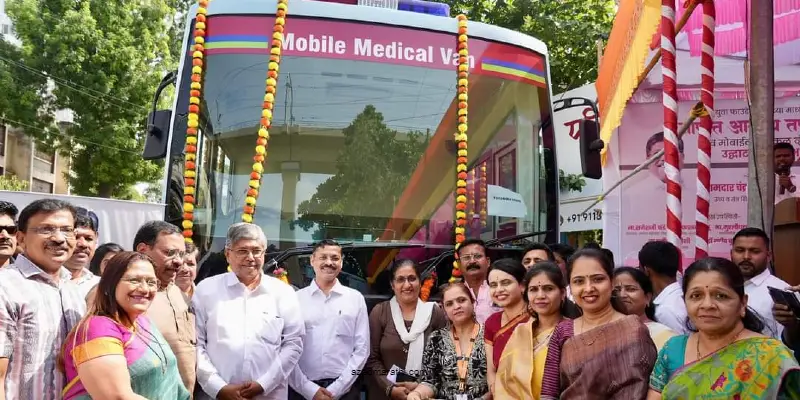 मोबाईल मेडिकल व्हॅनचे लोकार्पण, आरोग्याच्या त्रिसूत्रीवर काम करण्याची गरज - Chandrakant Patil